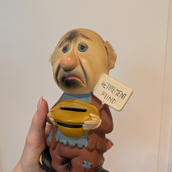 Whimsical Retirement Fund Figurine - Brown and Black - Picture 3 of 10